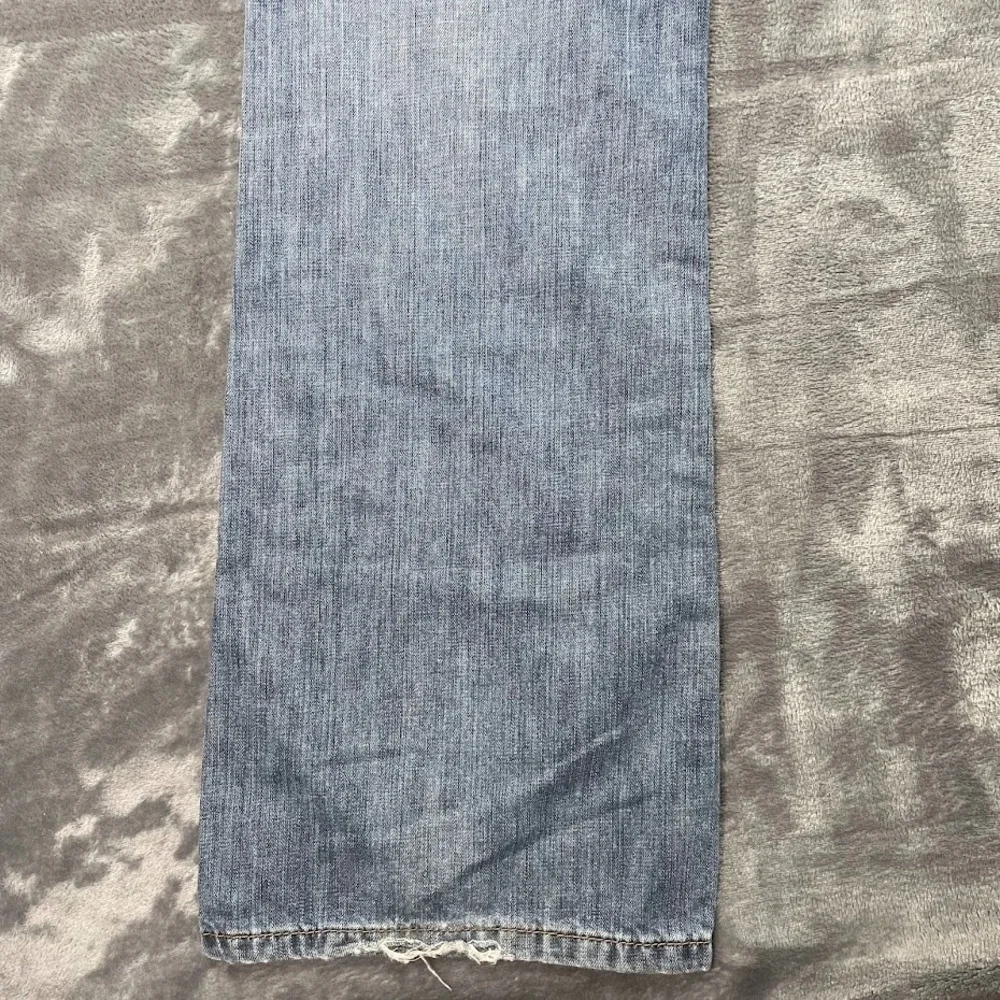 Levis product pair